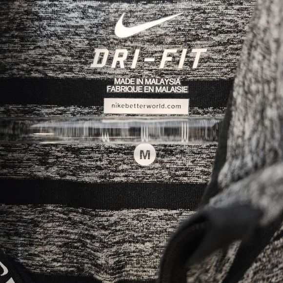 Nike Dri-Fit Element Reflective Quarter Zip long sleeve Pullover Running Shirt M - Picture 2 of 5